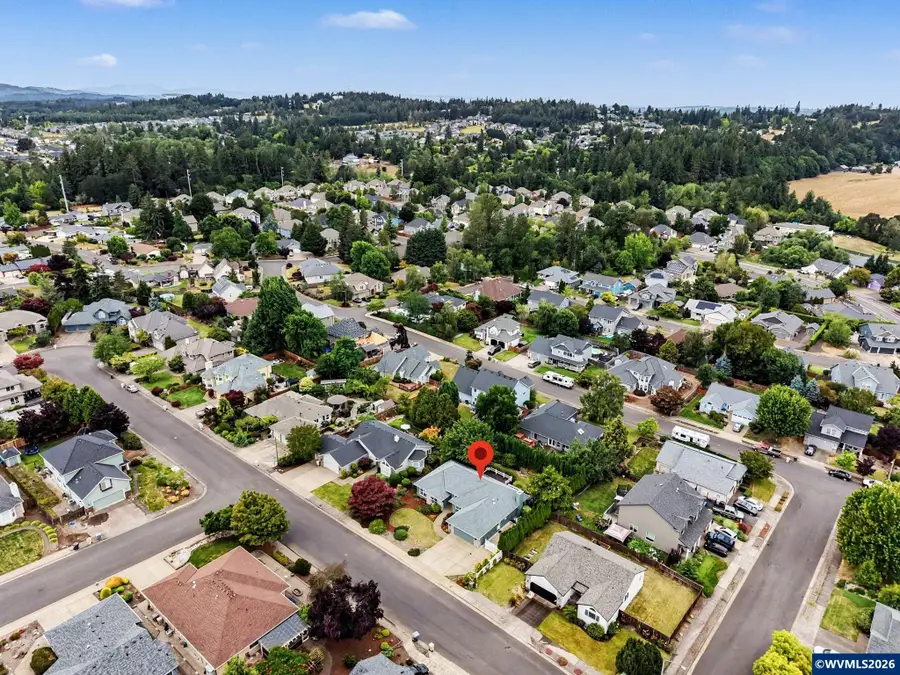 1207  20th Av NW, Albany, OR 97321 - #2