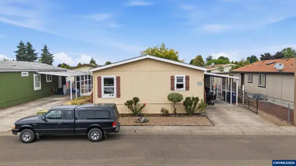 1699 N Terry St, Eugene, OR 97402