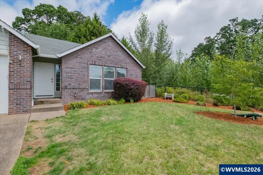 430  Burlwood Av, Monmouth, OR 97361 - #3