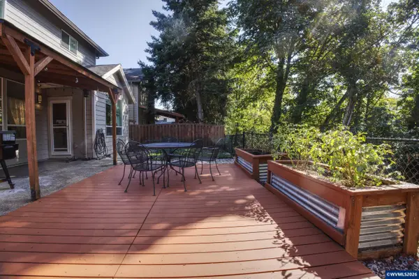 2432  Robbins Wy, Lebanon, OR 97355