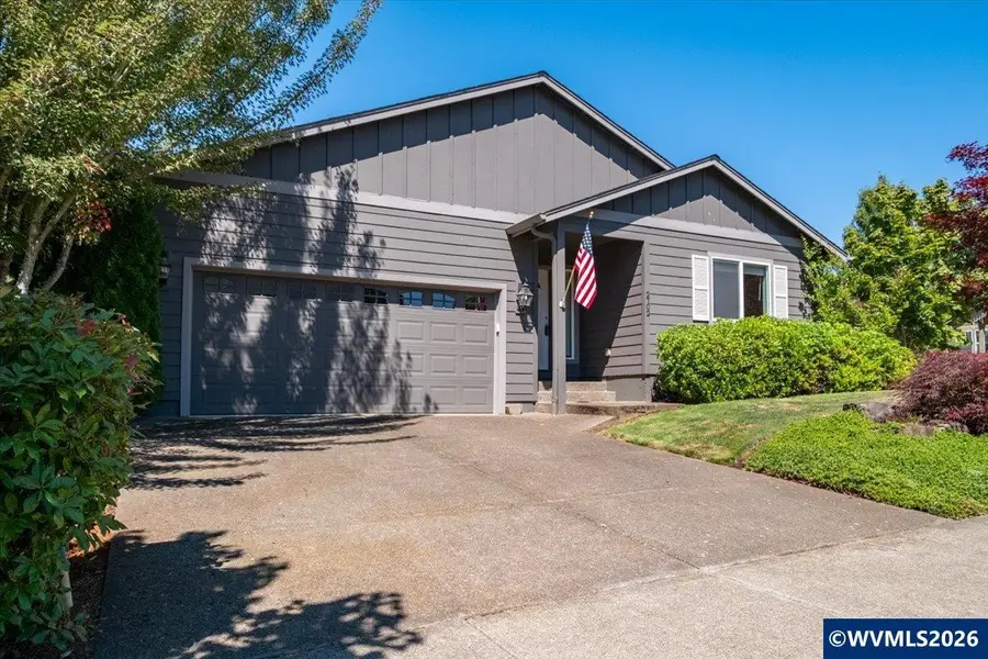 2702  Oak Ridge St NW, Albany, OR 97321 - #2