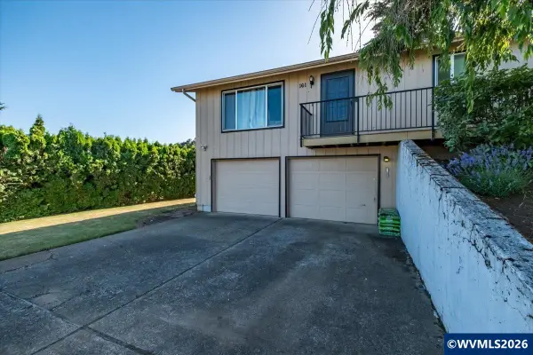 157 NE Fern (-161) Ct, Dallas, OR 97338