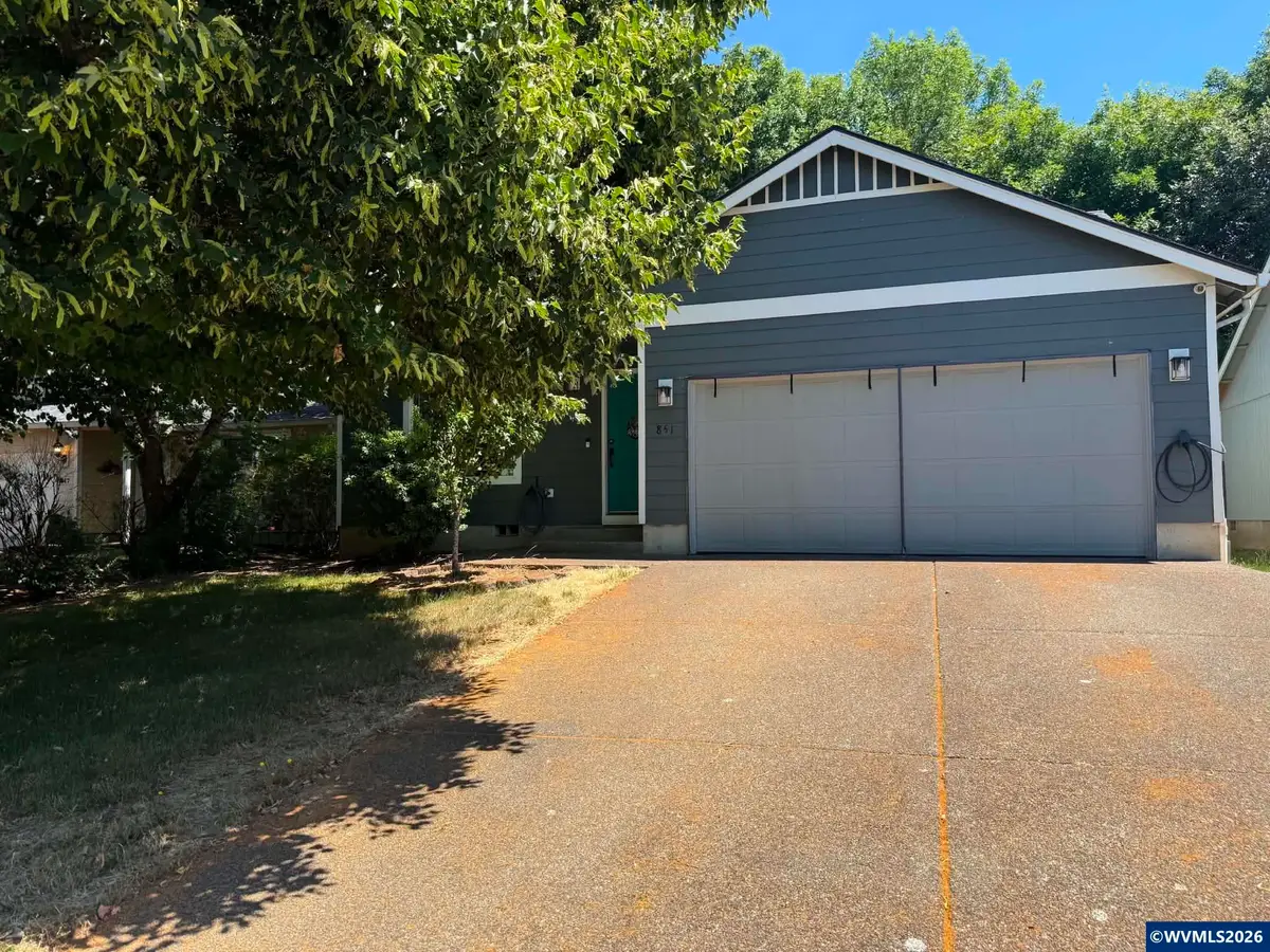 851  Griffin Dr, Monmouth, OR 97361 - #1