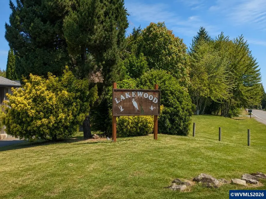13272  Aspen Wy NE, Aurora, OR 97002 - #2