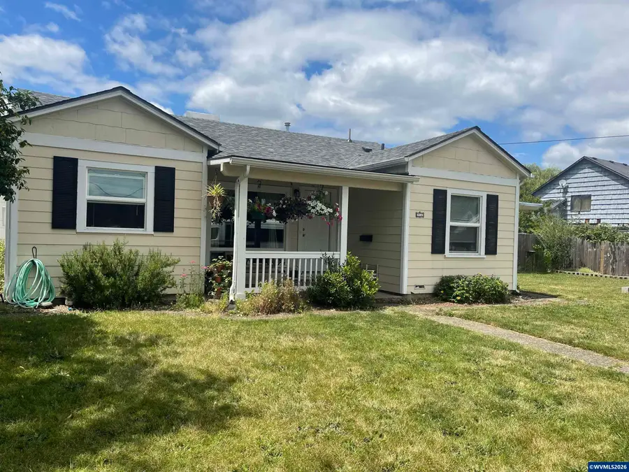 914  4Th Av, Sweet Home, OR 97386 - #2