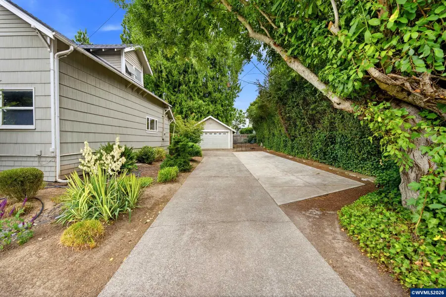 3045 NW Johnson Av, Corvallis, OR 97330 - #2