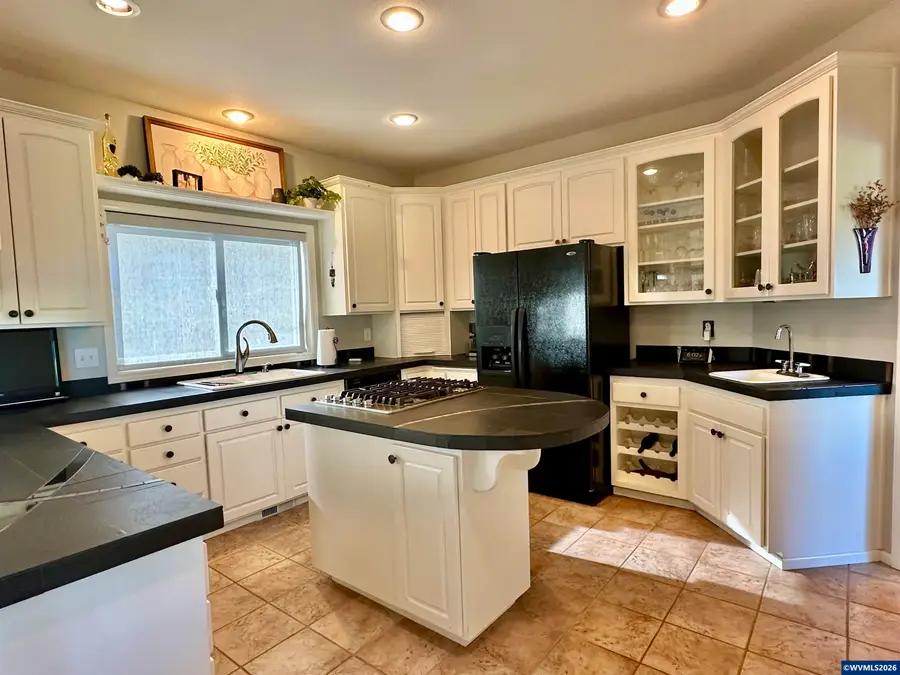 4364 NW Honeysuckle Dr, Corvallis, OR 97330 - #3