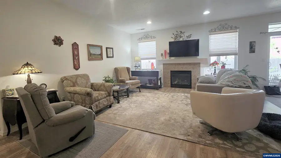 1735  25th Av SW, Albany, OR 97321 - #3