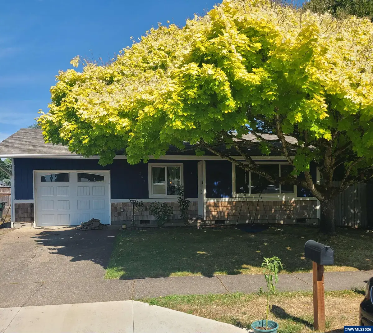 267 N 5th St, Jefferson, OR 97352 - #1