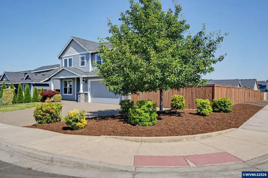 713 SE Arabian St, Sublimity, OR 97385 - #3