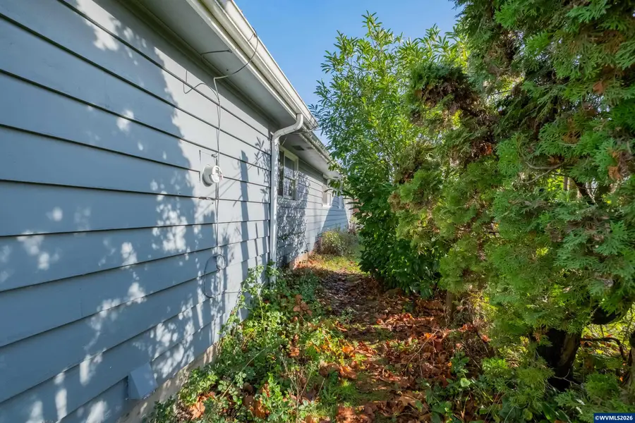 160  Tangent St, Lebanon, OR 97355 - #3