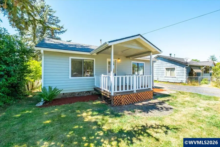 1174  43rd Av, Sweet Home, OR 97386 - #2