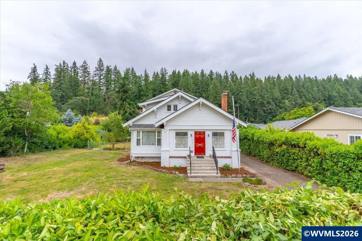 931 S Water St, Silverton, OR 97381 - #1