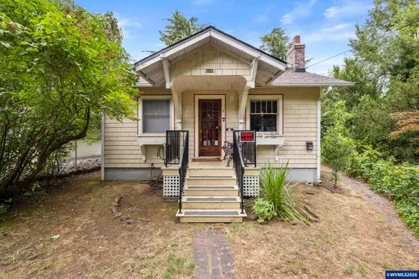 802  Cottage St NE, Salem, OR 97301