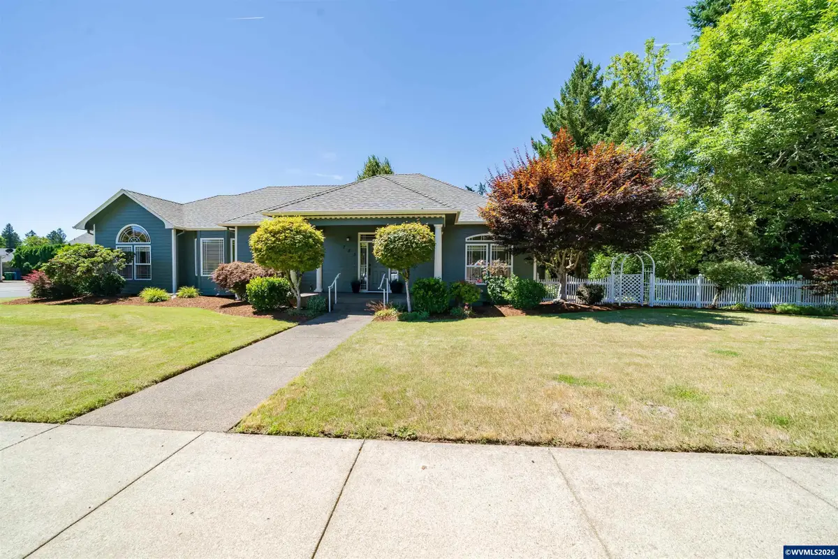 785 N 15th Av, Stayton, OR 97383 - #1
