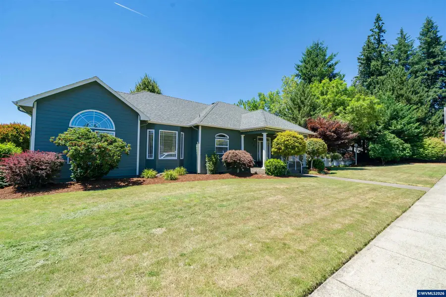 785 N 15th Av, Stayton, OR 97383 - #3