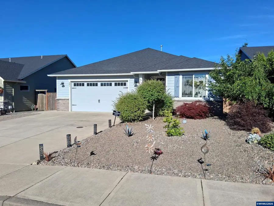 301 SW Applegate Trail Dr, Dallas, OR 97338 - #2