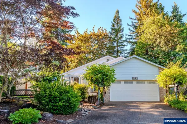 525  Mill Stream Woods Rd, Stayton, OR 97383