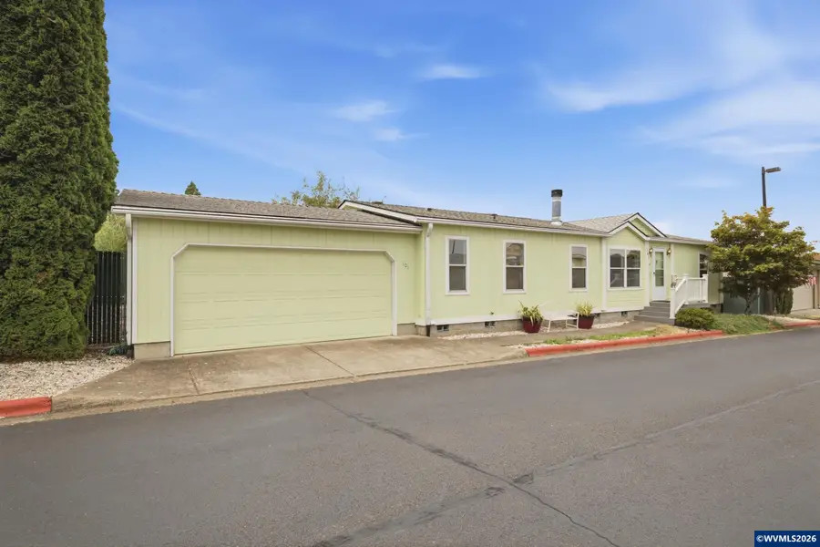 1015  Oak (#101) St, Silverton, OR 97381 - #2