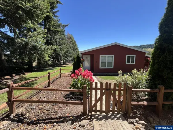1960 SE Uglow Av, Dallas, OR 97338