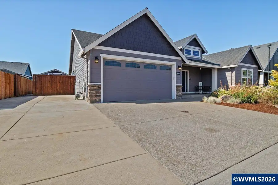910  Grant St, Mount Angel, OR 97362 - #2