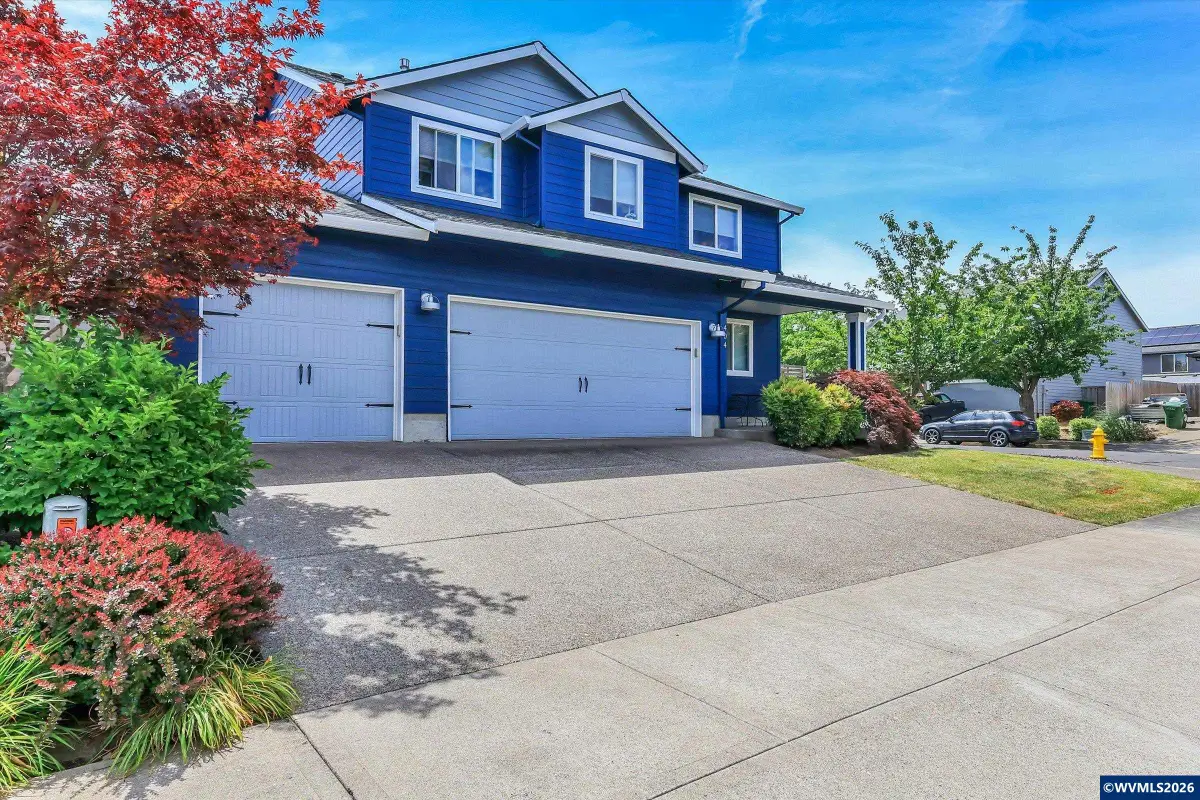 404  Vine Av, Woodburn, OR 97071 - #1