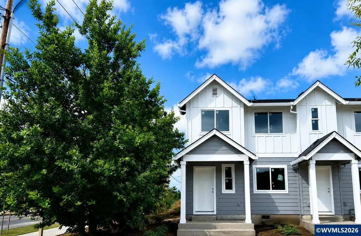 897  Kirskey St, Woodburn, OR 97071 - #1