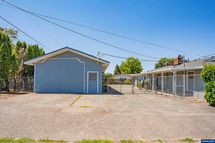 120  Kees St, Lebanon, OR 97355 - #2