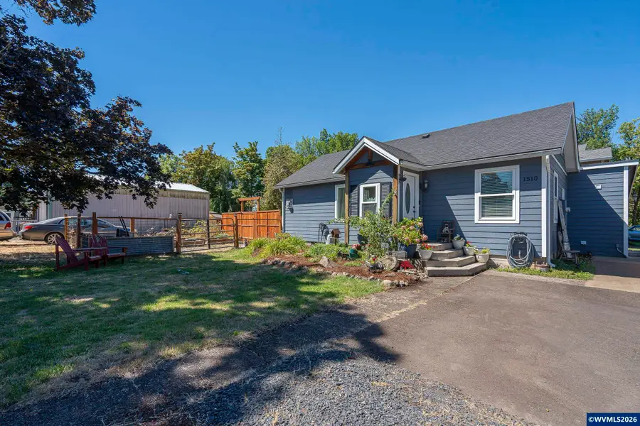 1510 S 10th St, Lebanon, OR 97355 - #2