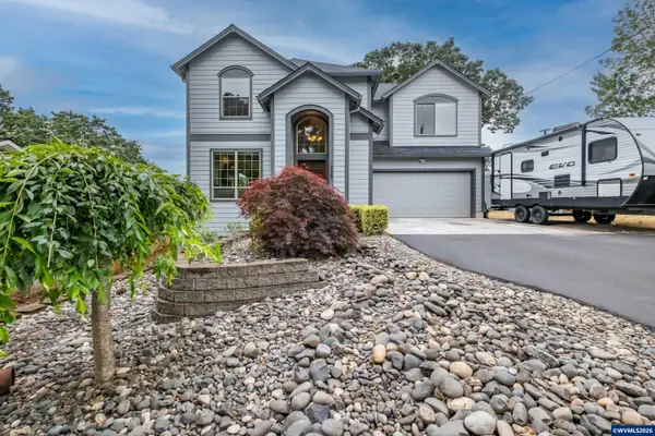 325 S 11th St, St Helens, OR 97051