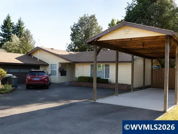 1091 SW 3rd Av, Mill City, OR 97360