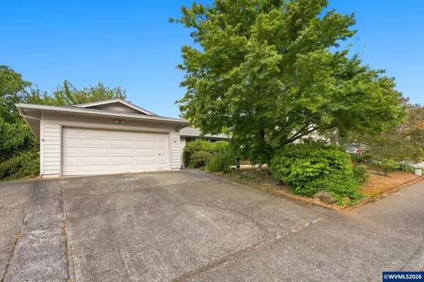 473  Suncrest Av NW, Salem, OR 97304