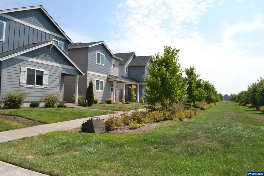 603  Pickering Ln, Woodburn, OR 97071 - #3
