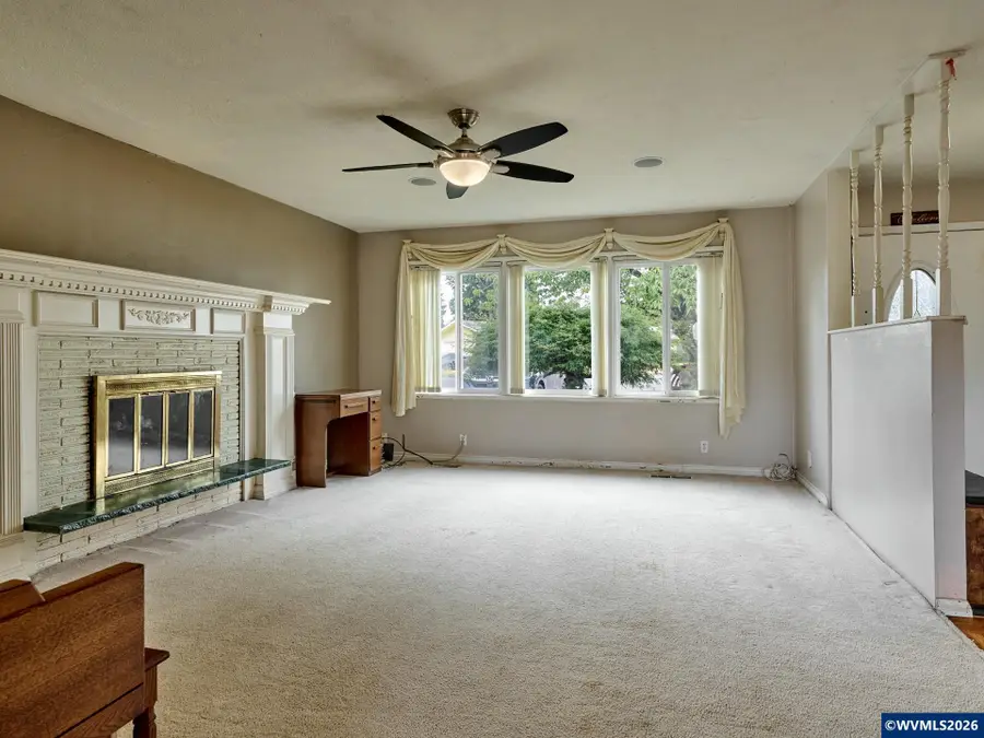 850  Marion St, Woodburn, OR 97071 - #3