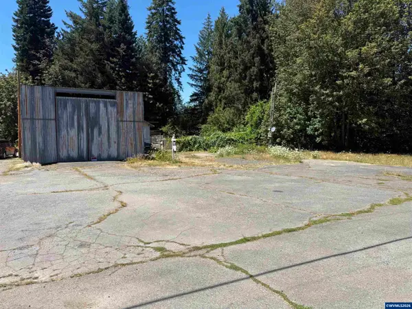 205  Church St, Idanha, OR 97350