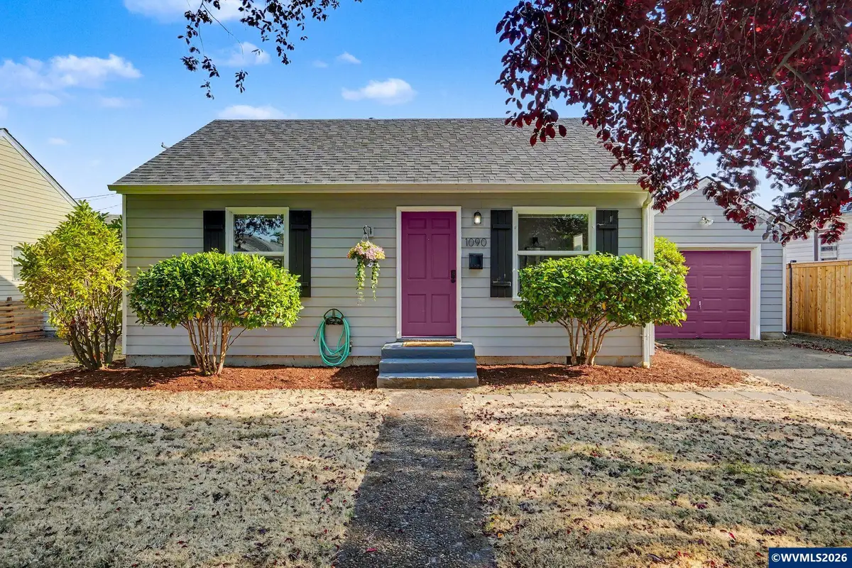 1090  14th Av SW, Albany, OR 97321 - #1