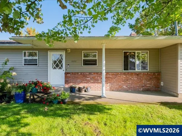 1051  24th Av SE, Albany, OR 97322