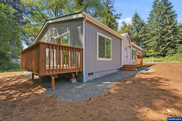 620 N Wayside Lp, Otis, OR 97368
