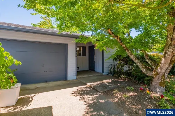 2894 SE Glenn St, Corvallis, OR 97333