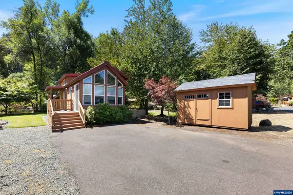 8372  Enchanted Wy SE, Turner, OR 97392