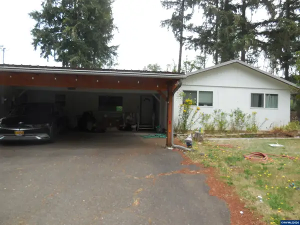 341  Locust St, Lyons, OR 97360