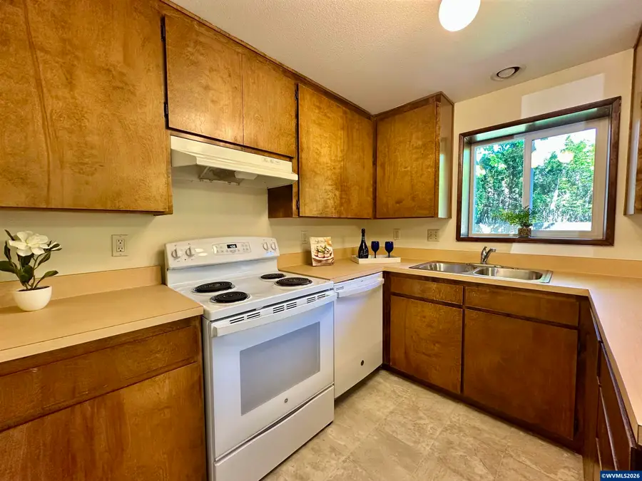 2887 SE Deborah Pl, Corvallis, OR 97333 - #3