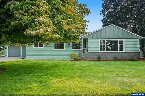 874 W Ida St, Stayton, OR 97383