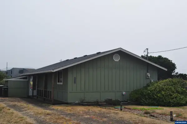 1101 NW Pacific Wy, Waldport, OR 97394