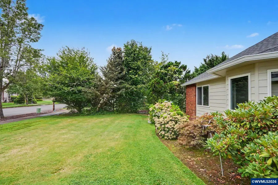 1553 E Burnett St, Stayton, OR 97383 - #3