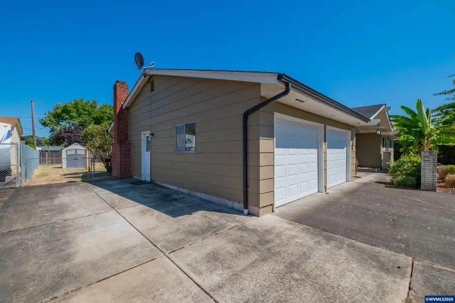 3305 SE Davidson St, Albany, OR 97322 - #2