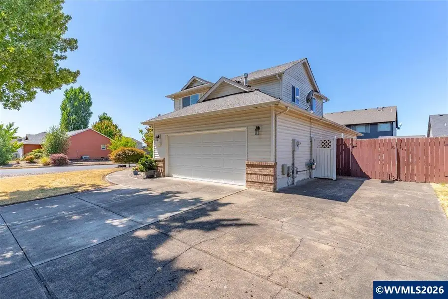 1268 S 7th  St, Independence, OR 97351 - #2