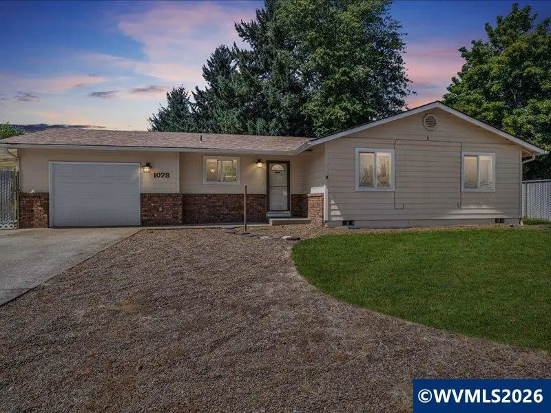 1078  29th St, Sweet Home, OR 97386 - #1