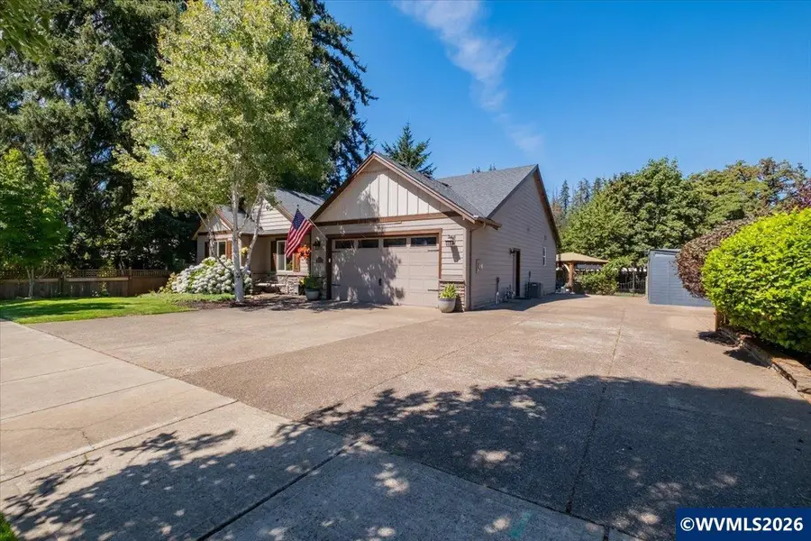 1523 E Jefferson St St, Stayton, OR 97383 - #3