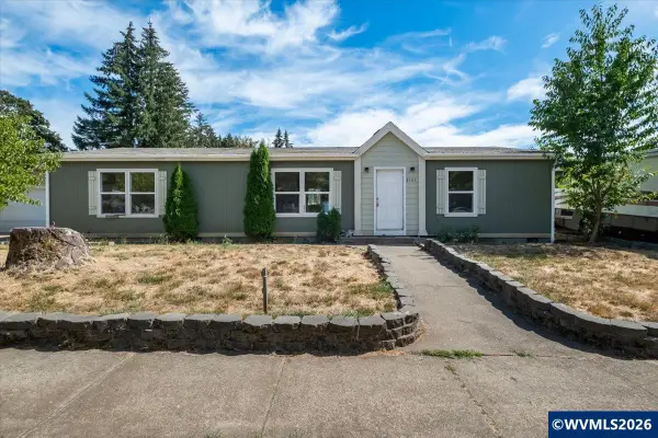 4181  Osage St, Sweet Home, OR 97386